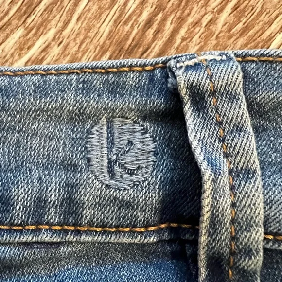 💙 Kensie Jeans Women’s Size 4/27 Slim Fit Stretch Denim 💙 - Picture 4 of 8